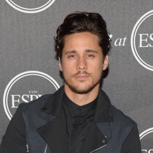 Peter Gadiot